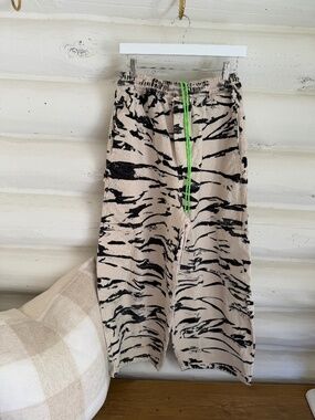NWT Meals Chef Pants - Blue Cheese S